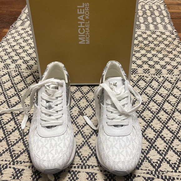 Michael Michael Kors tennis shoes new with box size 6 color white and silver